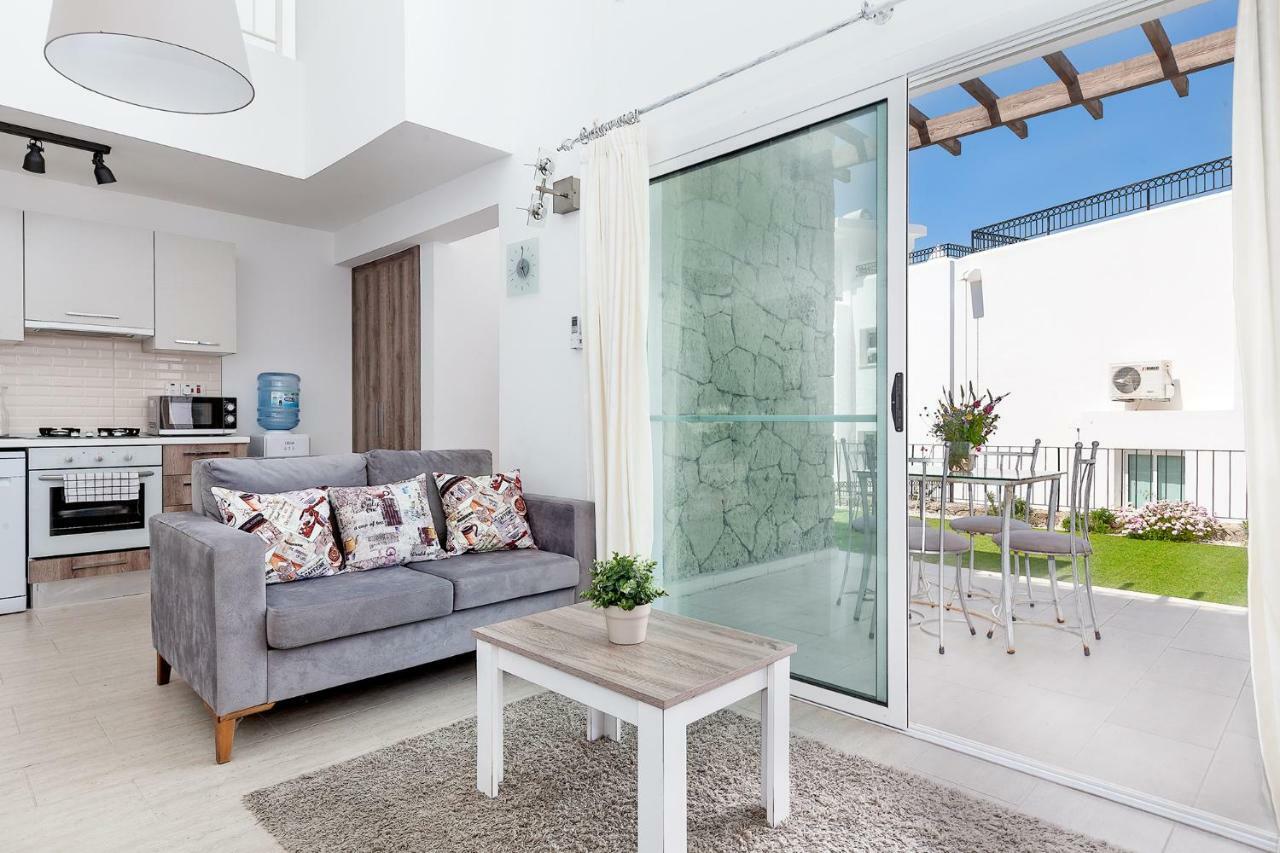 Seaview Selvi Village Apt Vasilia Exterior foto
