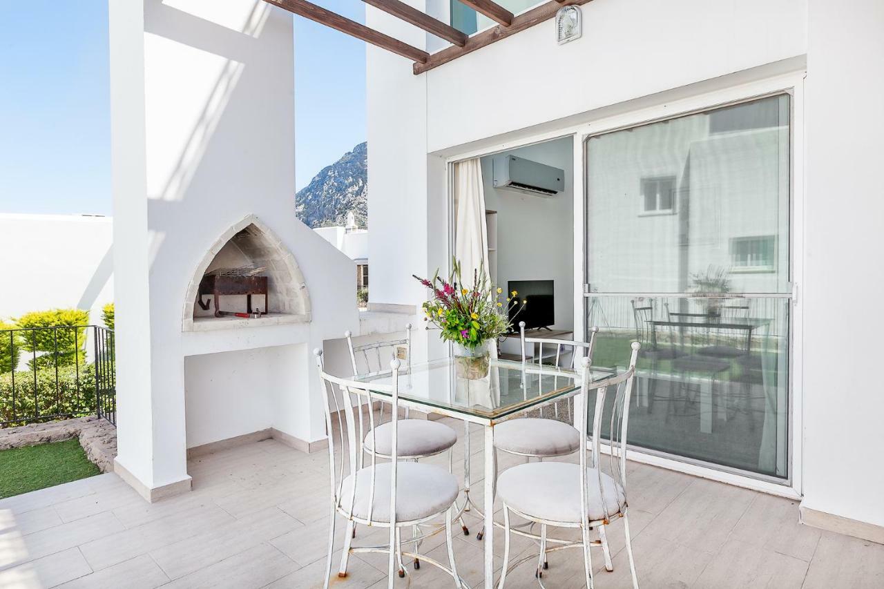 Seaview Selvi Village Apt Vasilia Exterior foto